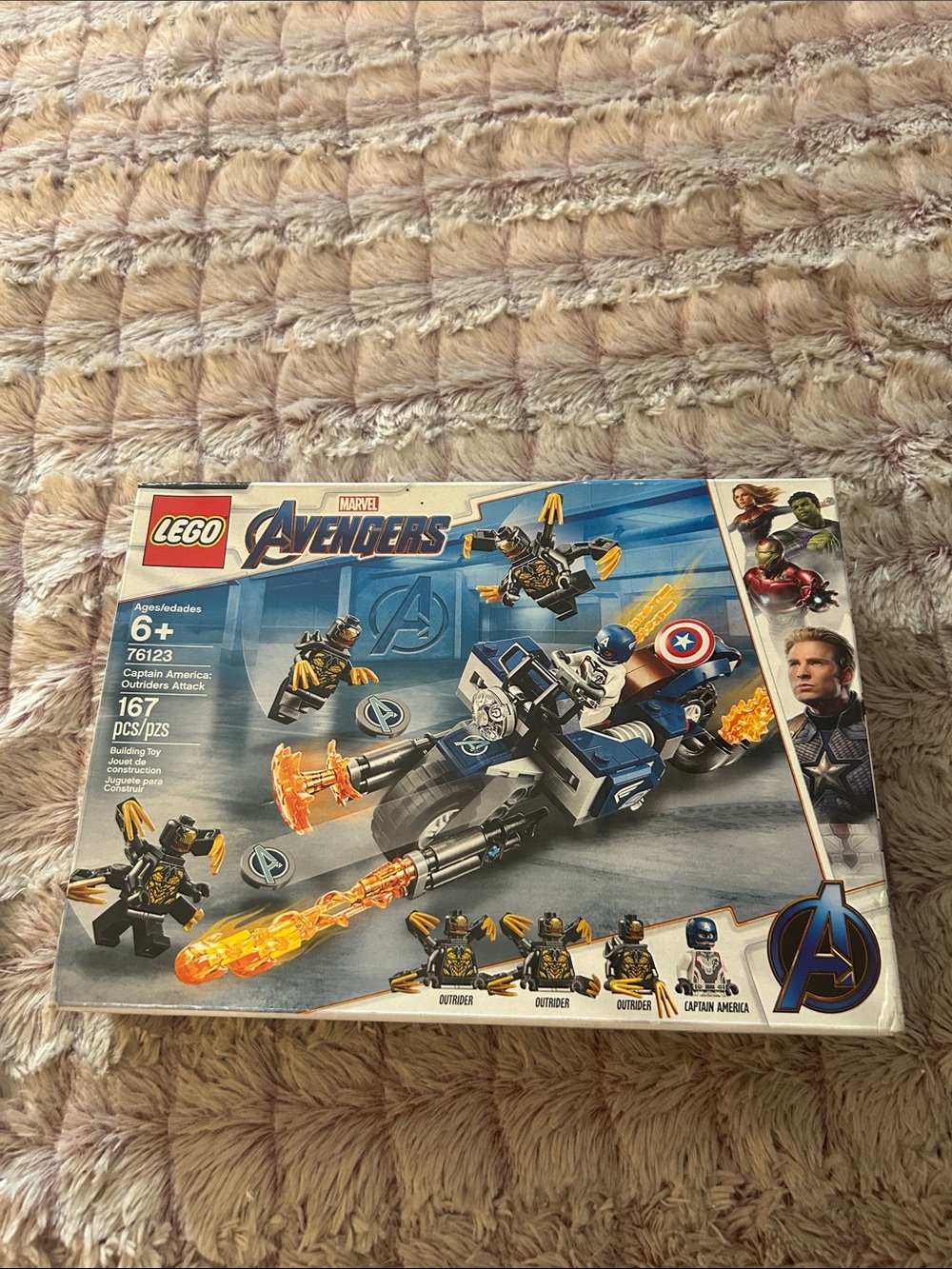 LEGO Marvel Avengers Captain America outriders attack 76123